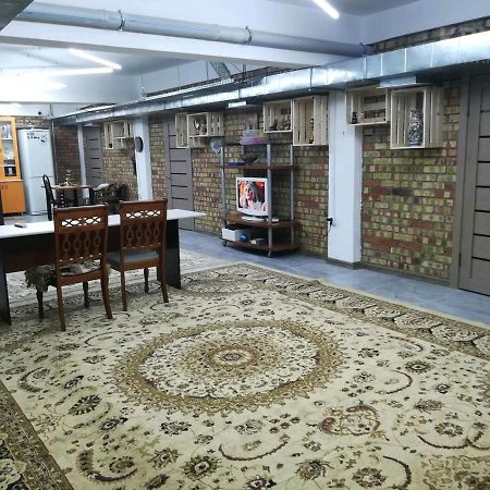 Фэмили Хостел Almaty Eksteriør bilde