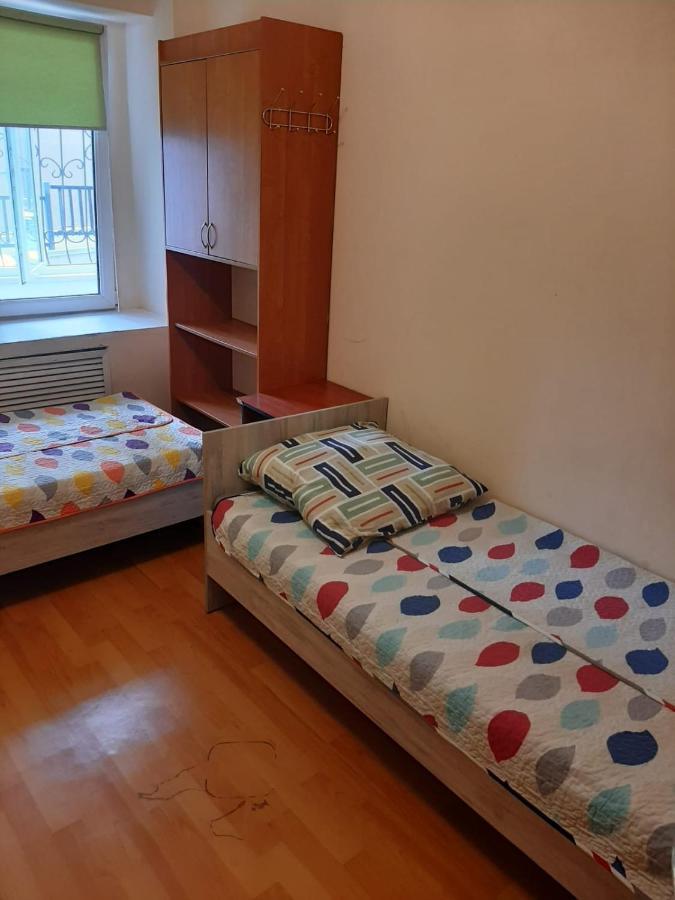 Фэмили Хостел Almaty Eksteriør bilde